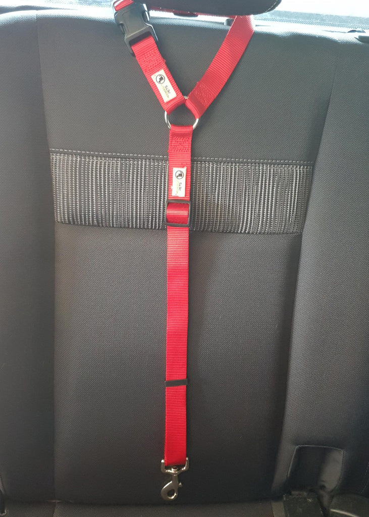V631-MDPHRSBRD-186078-00 Dog Seatbelt Headrest Restraint Safety Travel - Moondidley Pets Red - Image 1