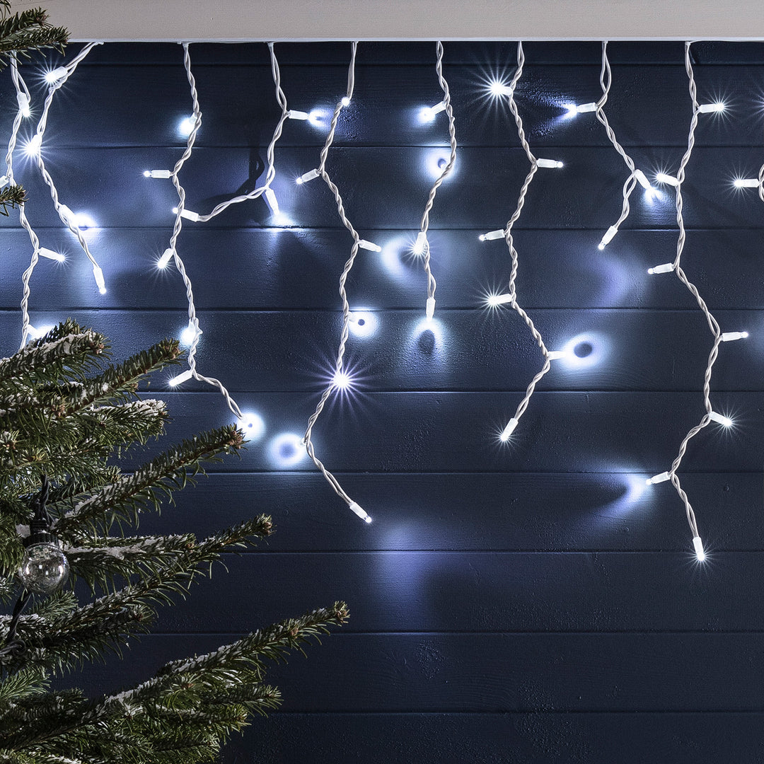 V720-XL1482-202121-04 500 LED Icicle Lights – available in 4 Colors - White & Blue - Image 1
