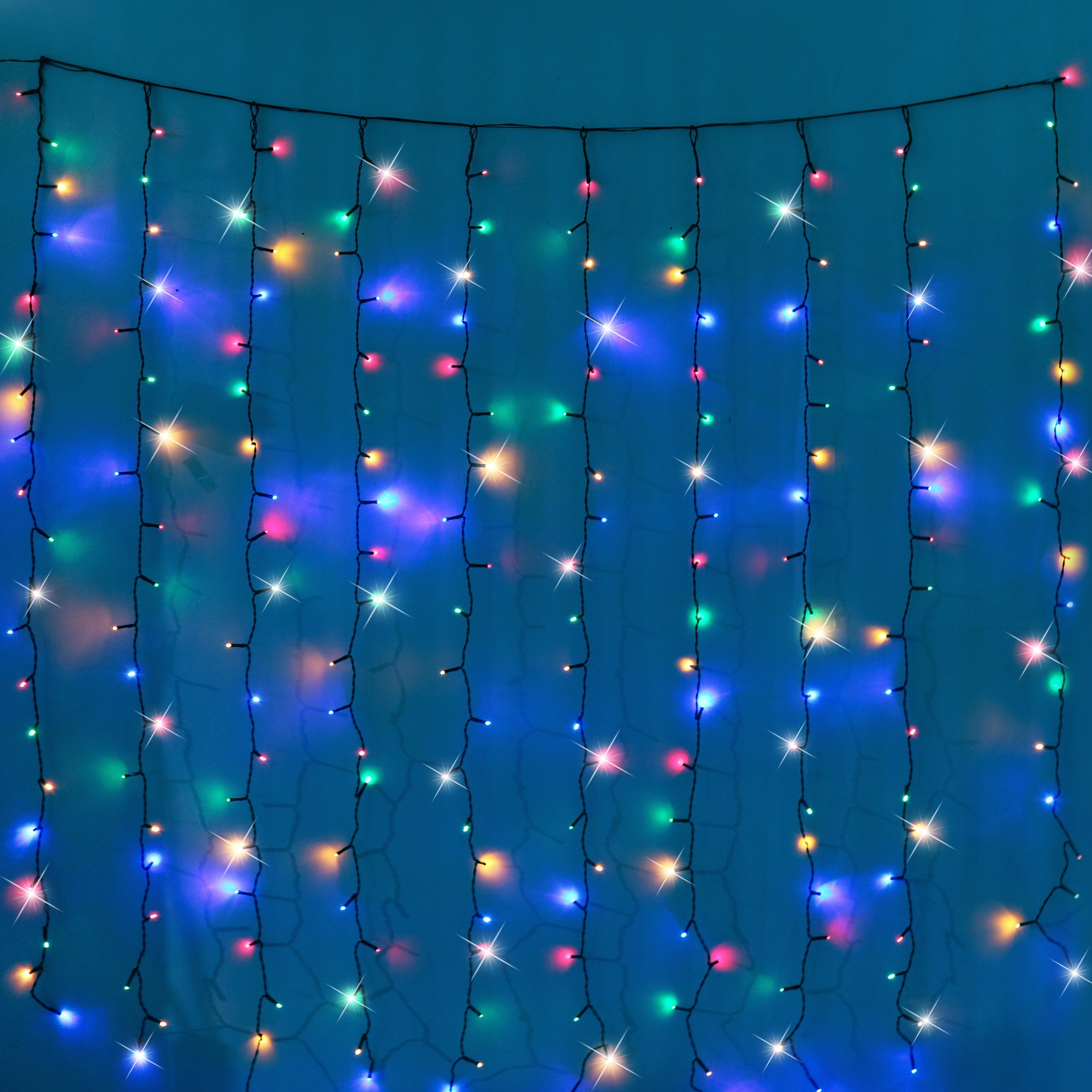 V720-XL1516-COOL-202110-03 Battery Operated 200 LED Curtain Light – 140 x 140cm, available in 3 Colors - Cool White - Image 1
