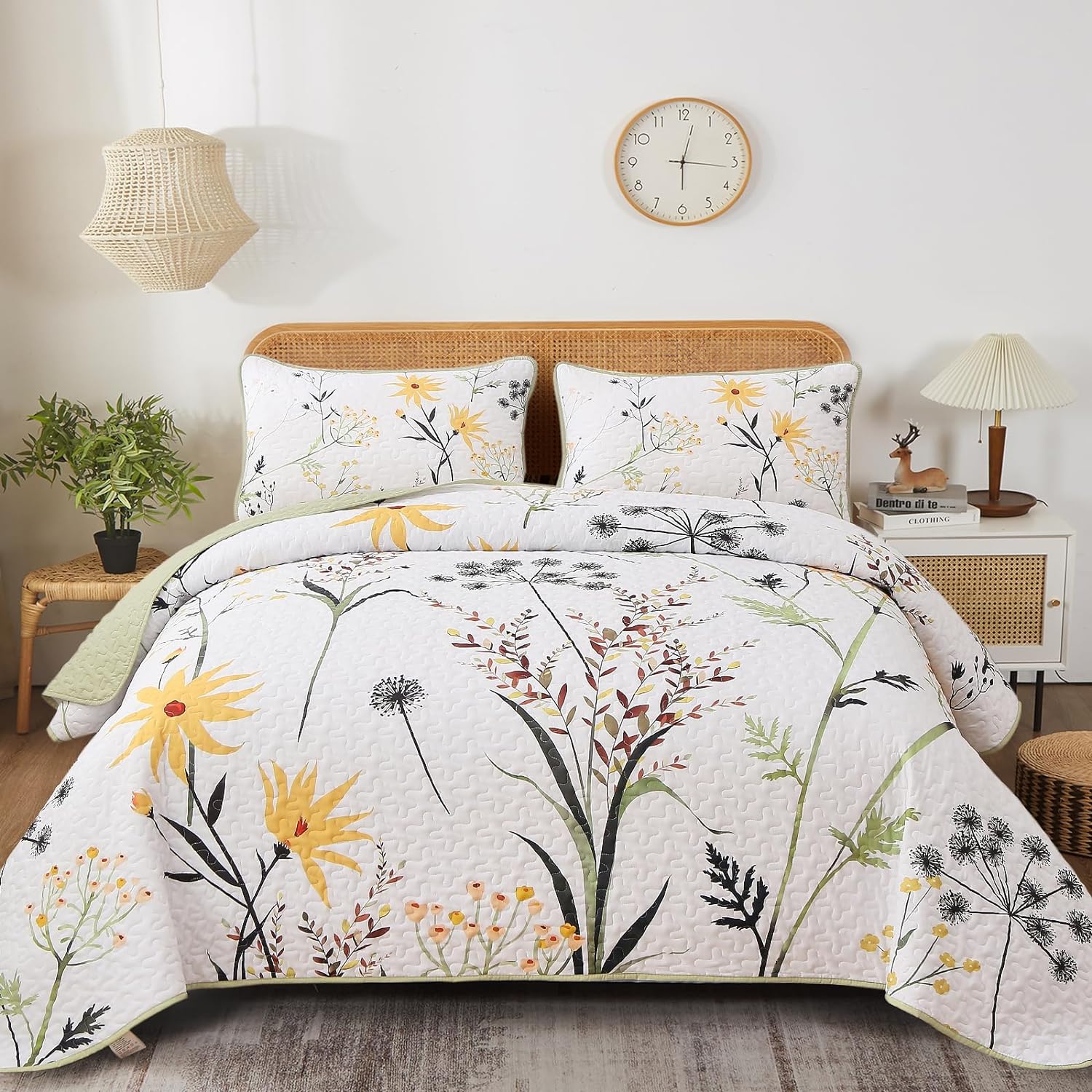 V745-MAC080487Q13U-190927-00 Decorative Quilted Coverlet and Pillowcases Set: Elevate Your Home Decor - Queen size - Image 1