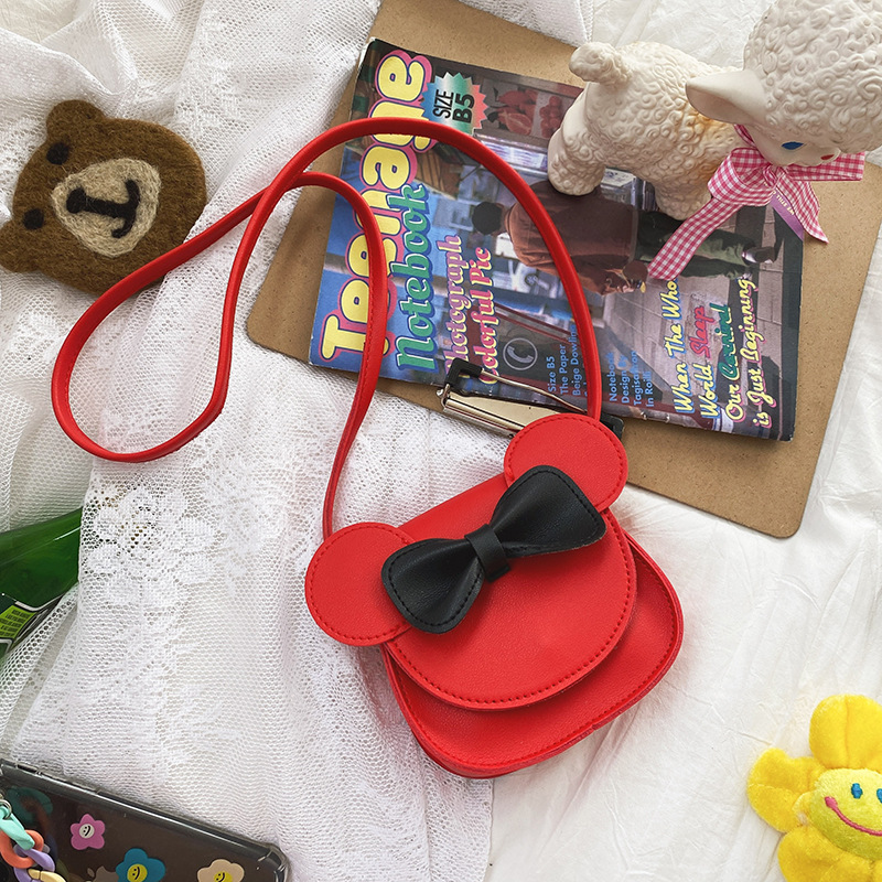 V888-ELOSUNG10875-205870-00 Adorable Bow Bear Crossbody Bag for Kids - Red Small Shoulder Bag 13*13*5cm - Image 1