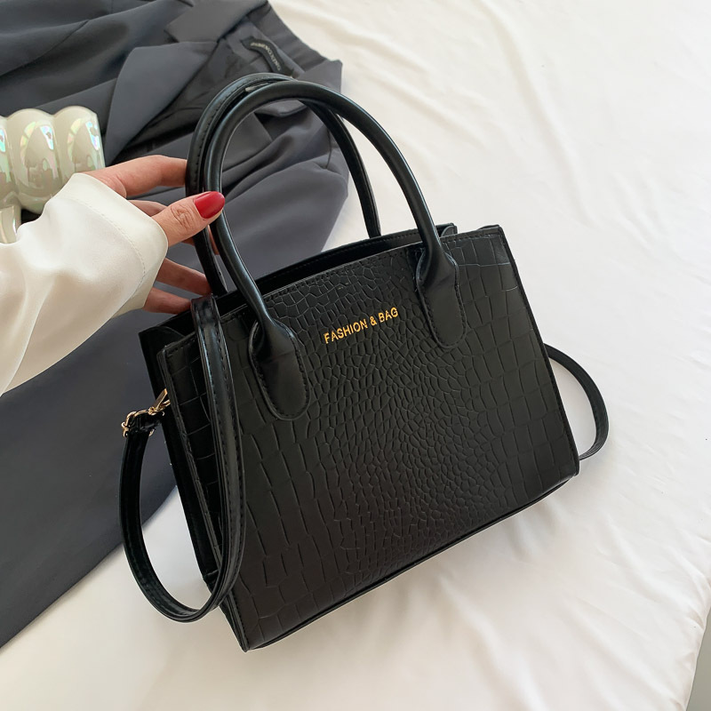 V888-ELOSUNG12693-212815-00 Black Elegant Faux Crocodile Leather Handbag - Stylish Tote Bag with Adjustable Strap - Image 1