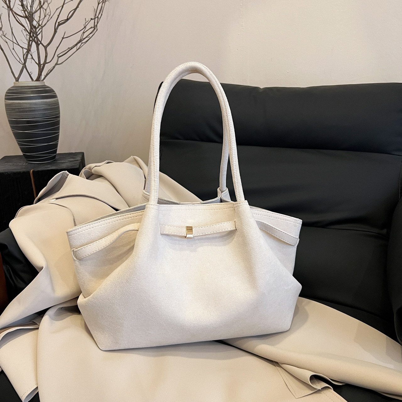 V888-ELOSUNG12973-213904-00 Beige Elegant PU Tote Bag - Soft and Stylish Handbag for Everyday Use - Image 1
