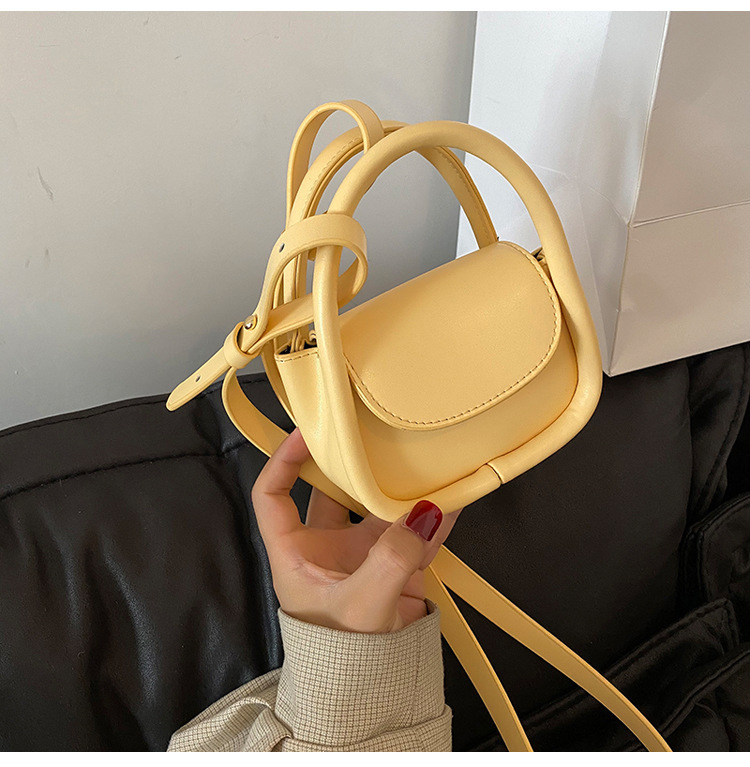 V888-ELOSUNG16624-216965-00 Yellow Compact Crossbody Leather Handbag - Chic and Stylish for Everyday Use - Image 1