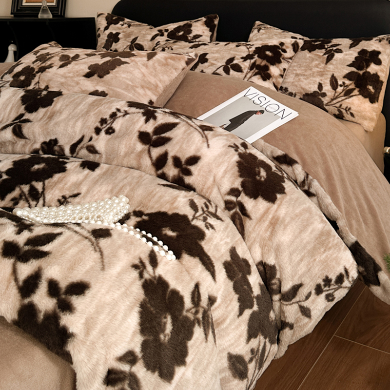 V888-ELOSUNG16810-224297-00 Khaki Luxury Winter Faux Rabbit Fur Bedding Set - 4-Piece Melange Style Plush Set for 1.8m Beds (200x230cm Duvet Cover) - Image 1