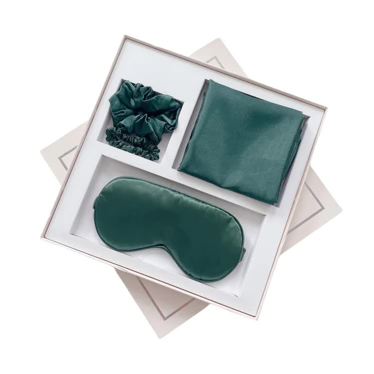 V888-ELOSUNG17436-215979-00 Green Luxury Faux Silk Sleep Gift Set - 4-Piece Eye Mask, Pillowcase & Scrunchies for Relaxation & Comfort - Image 1
