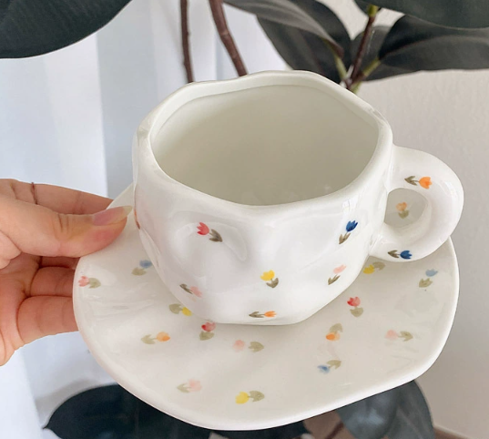 V888-ELOSUNG19231-202502241620-00 White Background Little Floral 300ML Underglaze Hand-Pinched Cup and Saucer Set - Ceramic Coffee Mug Milk Cup Breakfast Set - Image 1