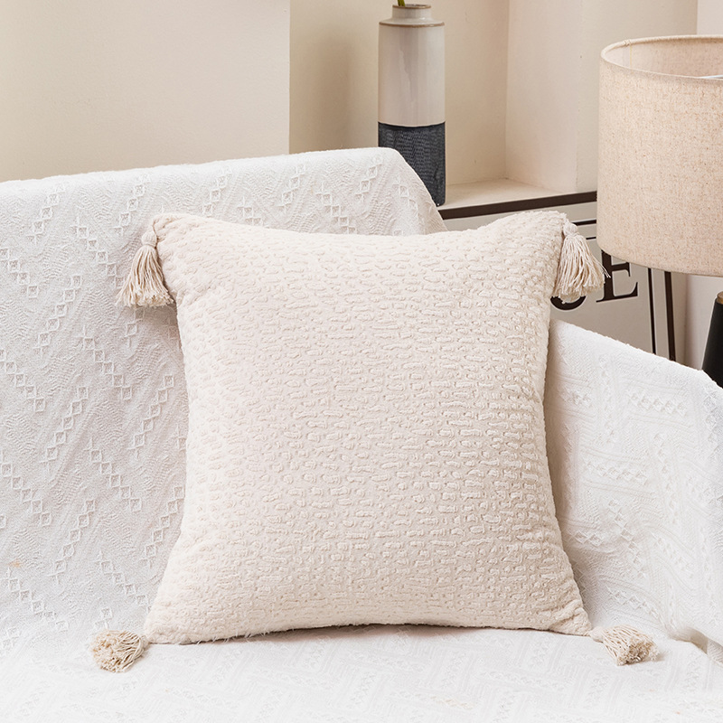 V888-ELOSUNG19435-202502281140-00 White Modern Minimalist Velvet Pillow Covers - Tassel Accent Cushion Covers - 45x45cm (Set of 2) - Image 1