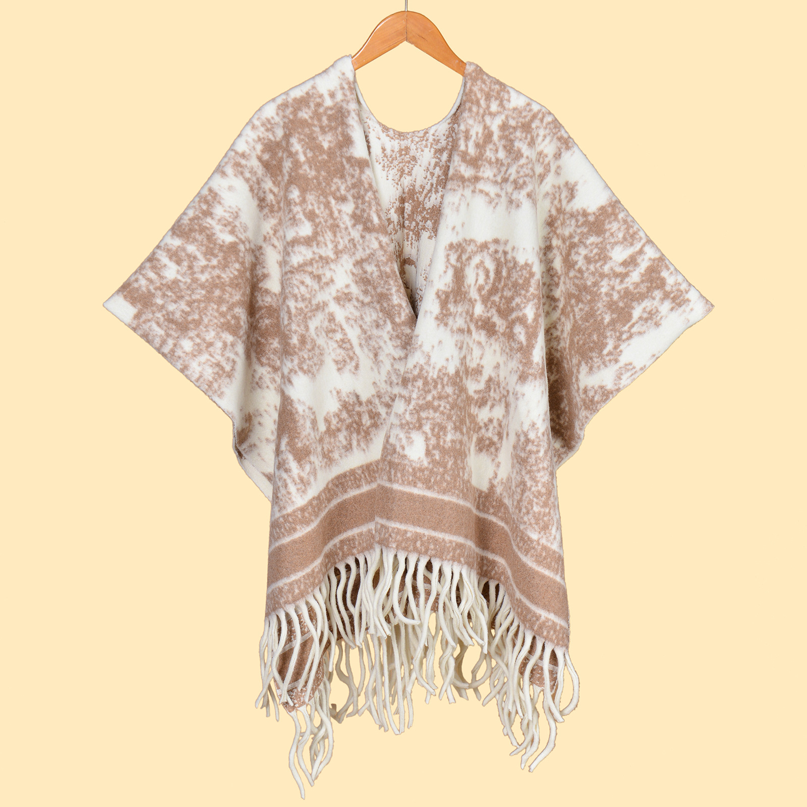 V888-ELOSUNG19664-202503111116-00 Ink Painting Elegant Autumn Winter Shawl - Artistic Split-Design Knit Cloak with Oil Painting Style - Image 1