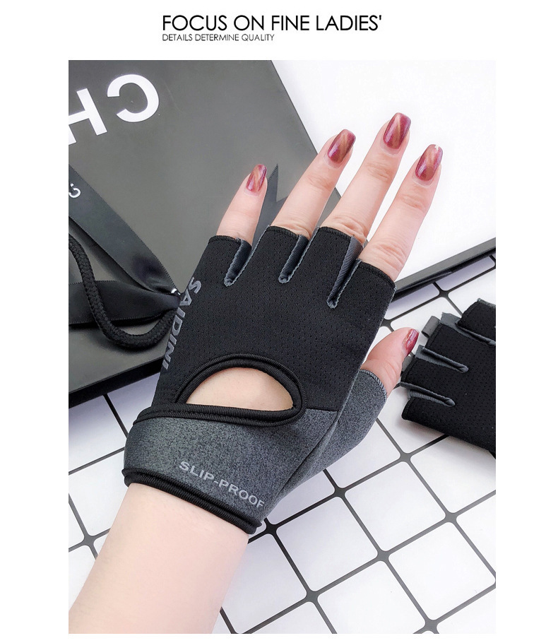 V888-ELOSUNG19720-202503121415-00 S Black 2-PCS Women's Half-Finger Fitness Gloves - Anti-Slip Breathable Gloves for Yoga, Spin Bike, and Weight Training - Image 1