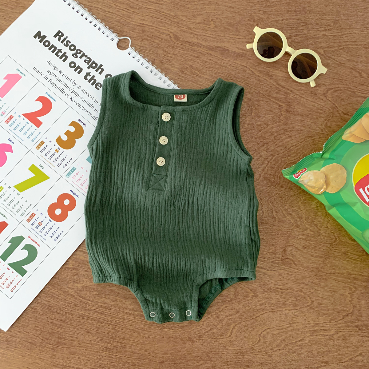 V888-ELOSUNG19858-202503181040-00 70cm Green Sleeveless Bubble Cotton Baby Romper - Soft Newborn Onesie for Boys and Girls, 0-2 Years - Image 1