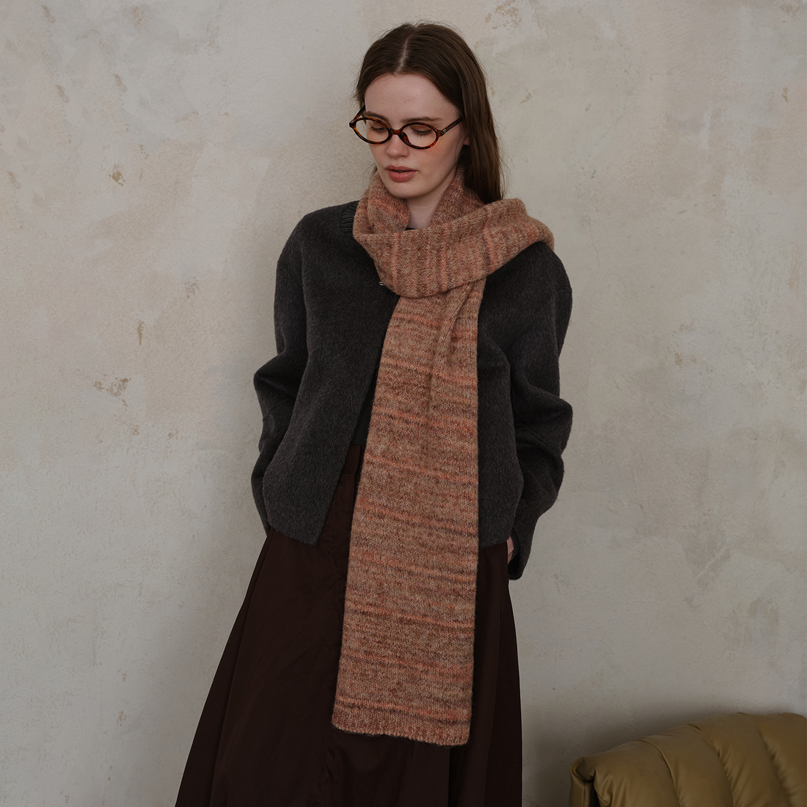 V888-ELOSUNG21747-202503111107-00 Khaki Vintage Wool-Blend Knit Scarf - Warm and Stylish for Men and Women - Image 1