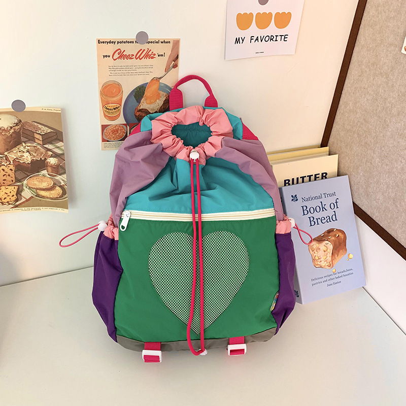 V888-ELOSUNG22942-202504141541-00 Green Colorblock Drawstring Backpack - Lightweight Nylon Bag with Heart Mesh Pocket - Image 1