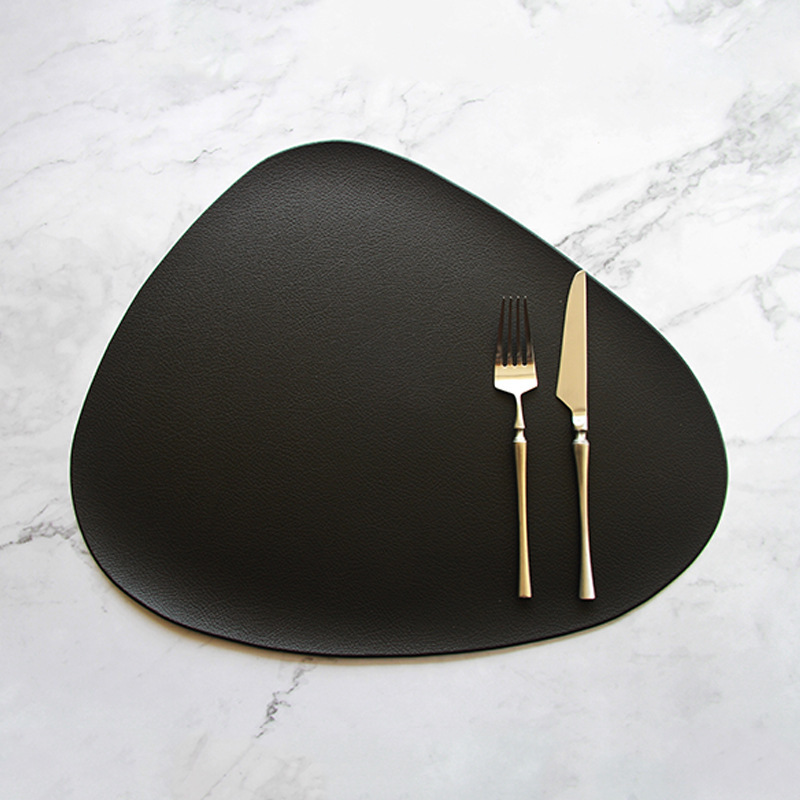 V888-ELOSUNG23579-202504031740-00 4 Pcs Black Nordic-Style PVC Leather Placemats Set of 4 - Waterproof, Heat-Resistant, and Oil-Proof Triangular Table Mats - Image 1