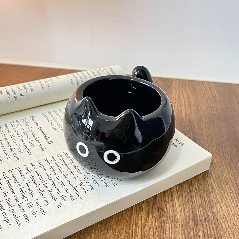 V888-ELOSUNG23691-202504141735-00 Black Adorable Ceramic Cat Mug - Cute Creative Coffee Cup with Tail Handle (210ml) - Image 1