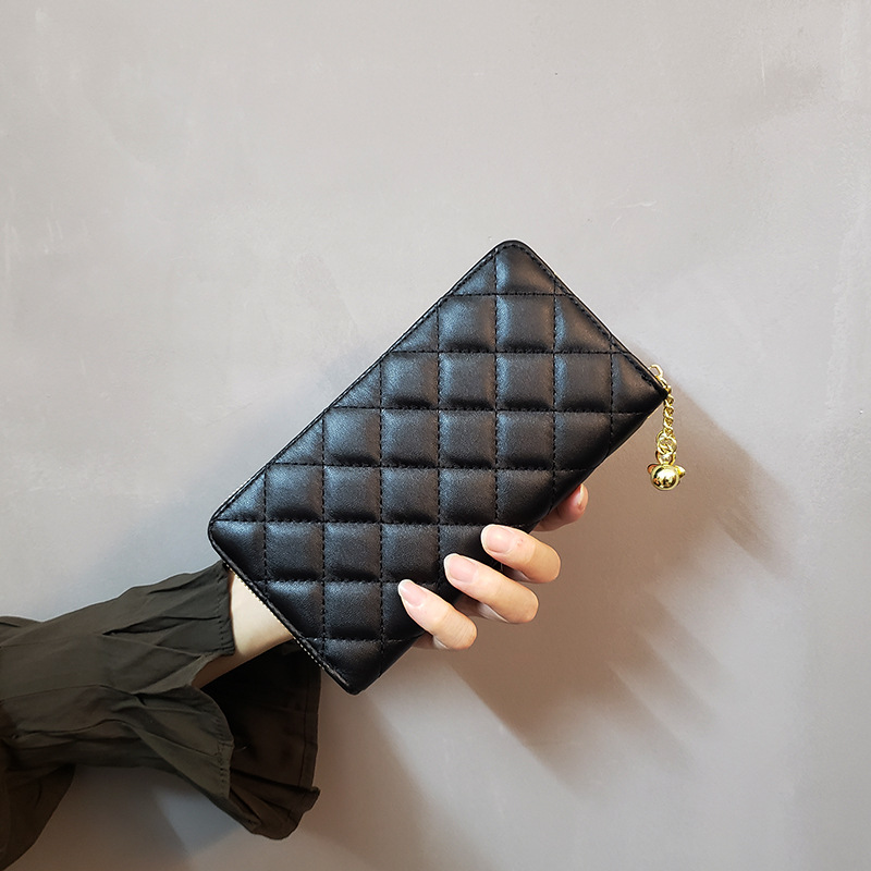 V888-ELOSUNG24451-202504031735-00 Black-Checkered Women's Classic Quilted Long Wallet - Premium Diamond Stitch Zip Around Card Holder with Multiple Compartments - Image 1