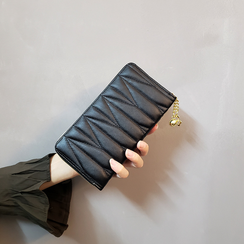 V888-ELOSUNG24452-202504031716-00 Black-W Plaid Women's Classic Quilted Long Wallet - Premium Diamond Stitch Zip Around Card Holder with Multiple Compartments - Image 1