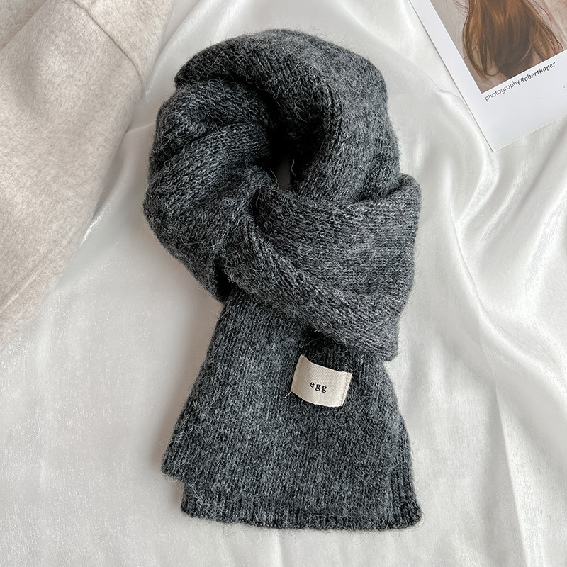 V888-ELOSUNG25469-202504281447-00 Gray Cozy Knit Scarf - Soft Wool-Blend Winter Neck Wrap, Warm and Stylish - Image 1