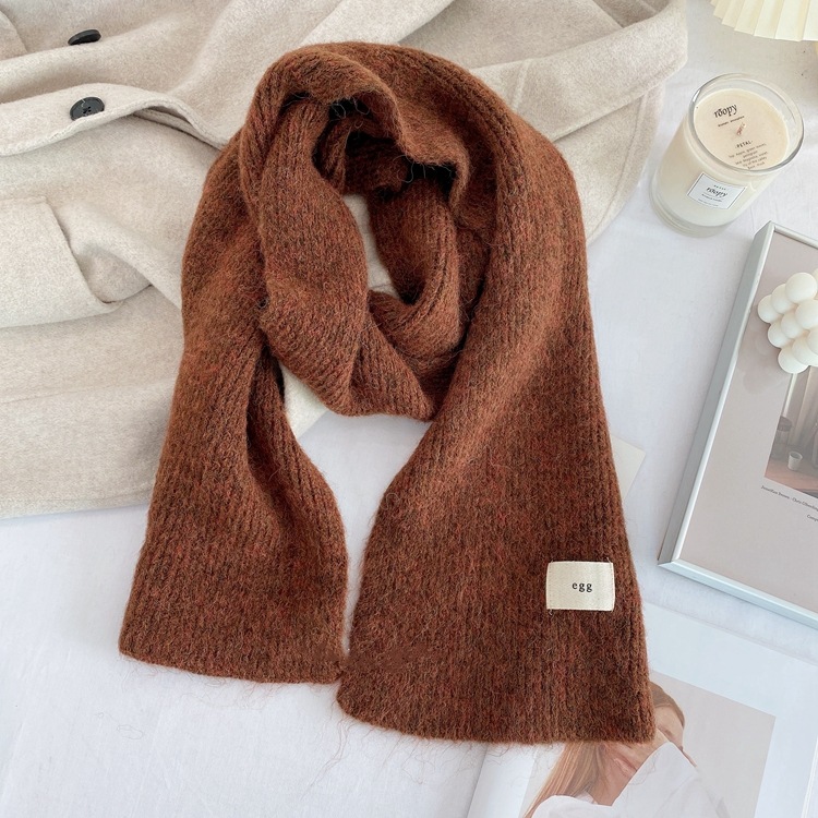 V888-ELOSUNG25472-202504281451-00 Brown Cozy Knit Scarf - Soft Wool-Blend Winter Neck Wrap, Warm and Stylish - Image 1