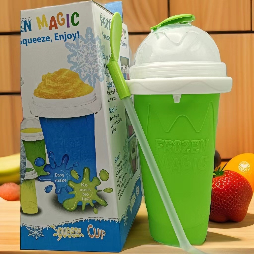 V888-ELOSUNG25791-202505131719-00 DIY Frozen Magic Slushy Maker Cup - Quick Squeeze Smoothie Cup with Lid & Straw/Spoon(Green) - Image 1
