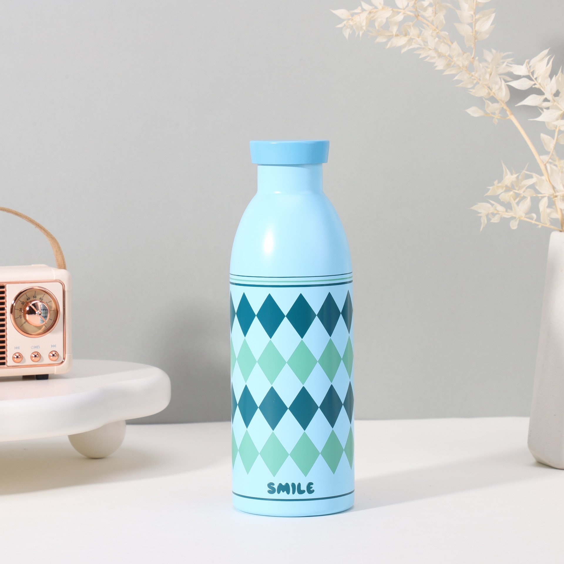 V888-ELOSUNG26437-202504281427-00 Cute Milk Bottle Thermos - 500ml Stainless Steel Insulated Water Bottle (Blue Prism) - Image 1