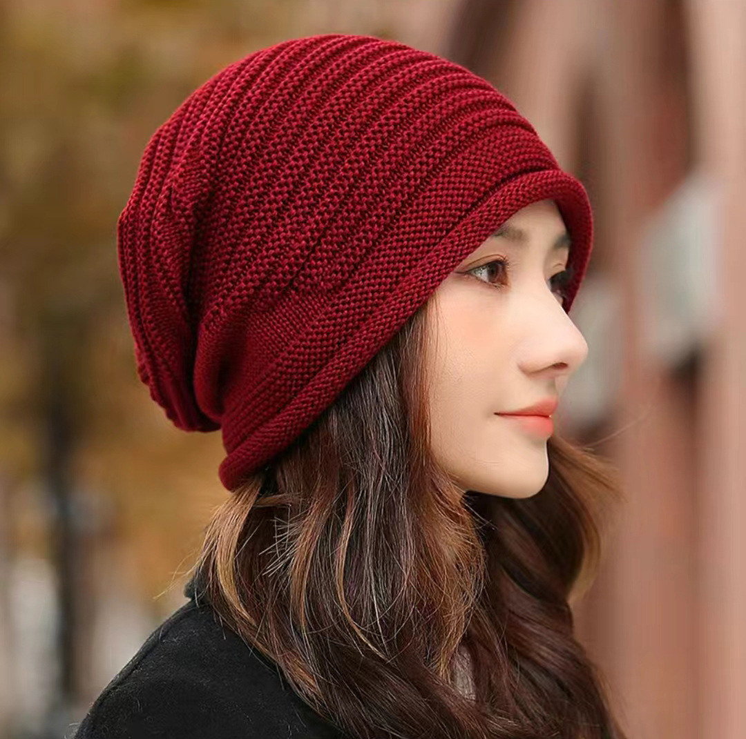 V888-ELOSUNG26633-202505131731-00 Red Warm & Stylish Women's Knitted Beanie Hats (3-Pack) - Perfect for Cold Weather Comfort - Image 1