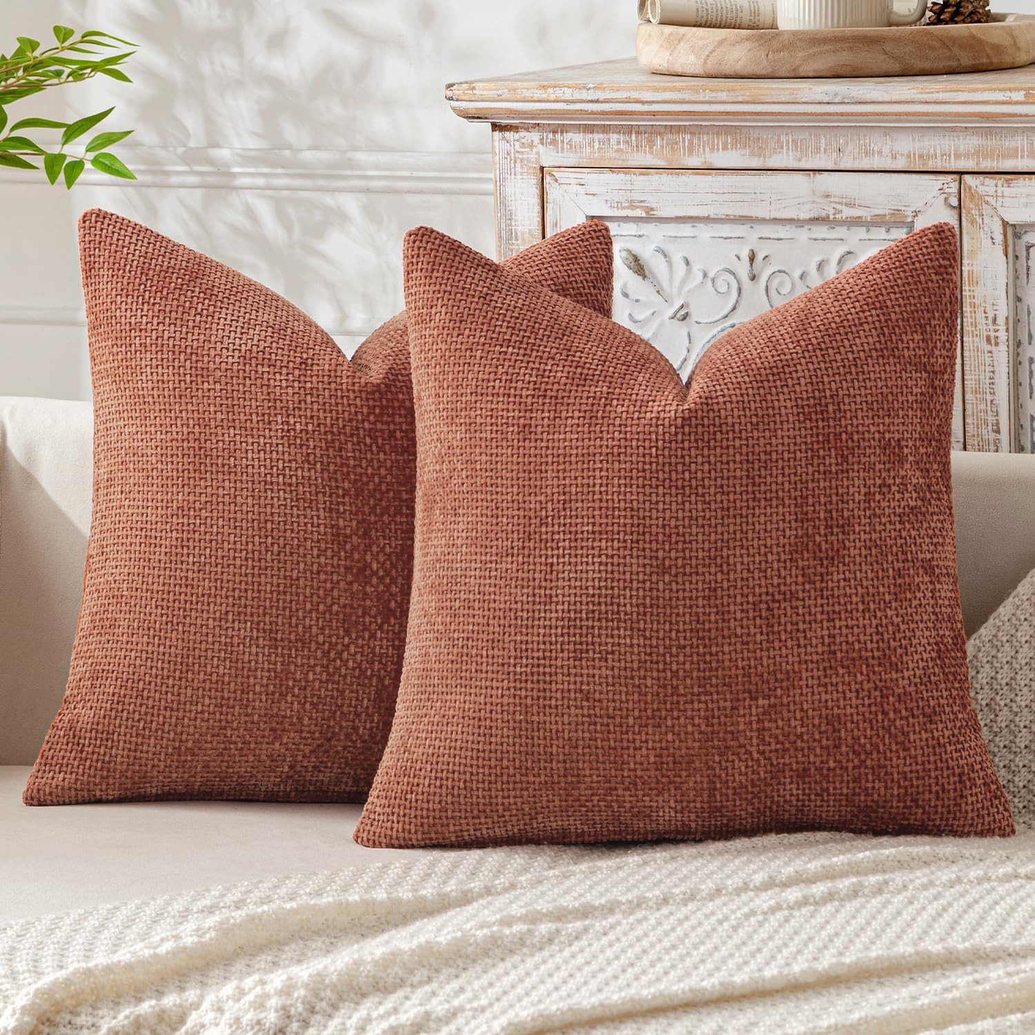 V888-ELOSUNG27220-202504281247-00 Pink Plush Chenille Cushion Covers Set of 2 - Soft Textured Decorative Throw Pillow Cases for Sofa Couch, 45x45cm - Image 1