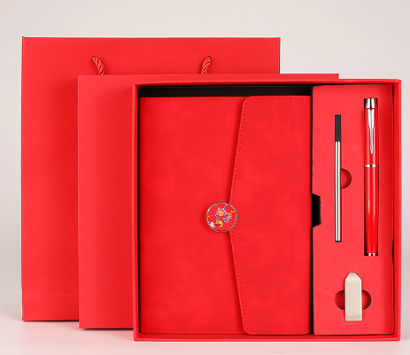 V888-ELOSUNG28572-202505151722-00 Red Premium A5 Three-Fold Notebook Gift Set with 16GB USB and Pen - Image 1