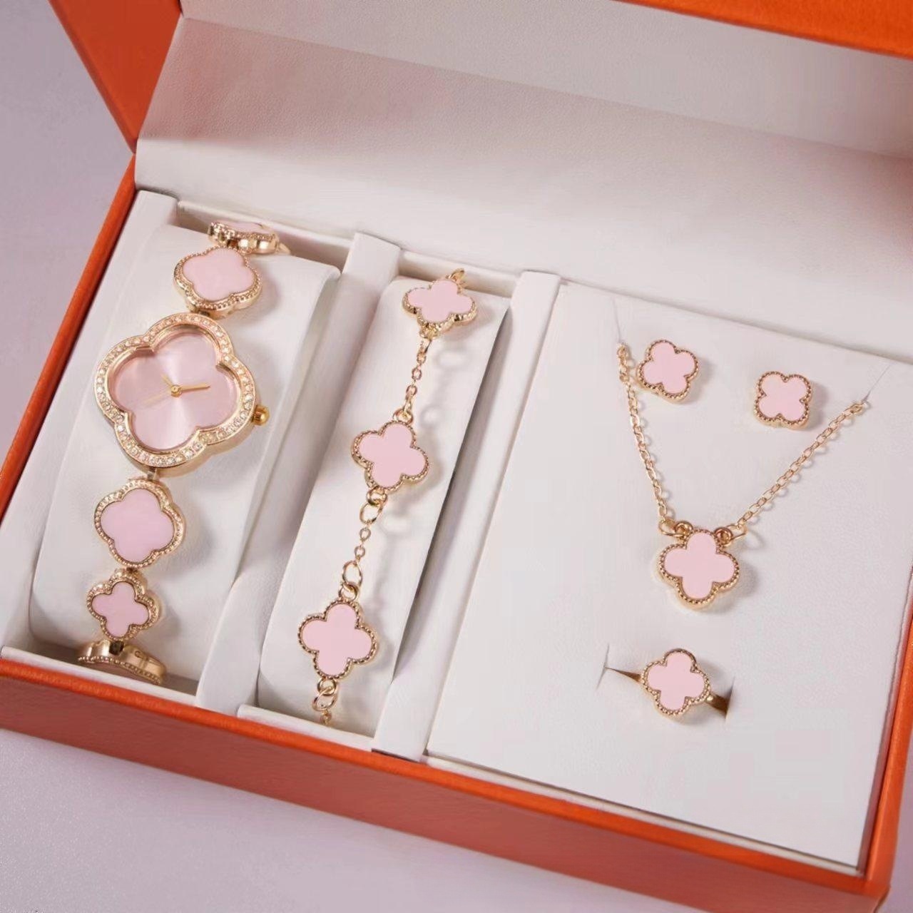 V888-ELOSUNG29005-202505191415-00 Elegant 5-Piece Women's Jewelry & Watch Set - Crystal Accented Heart Design(Pink) - Image 1