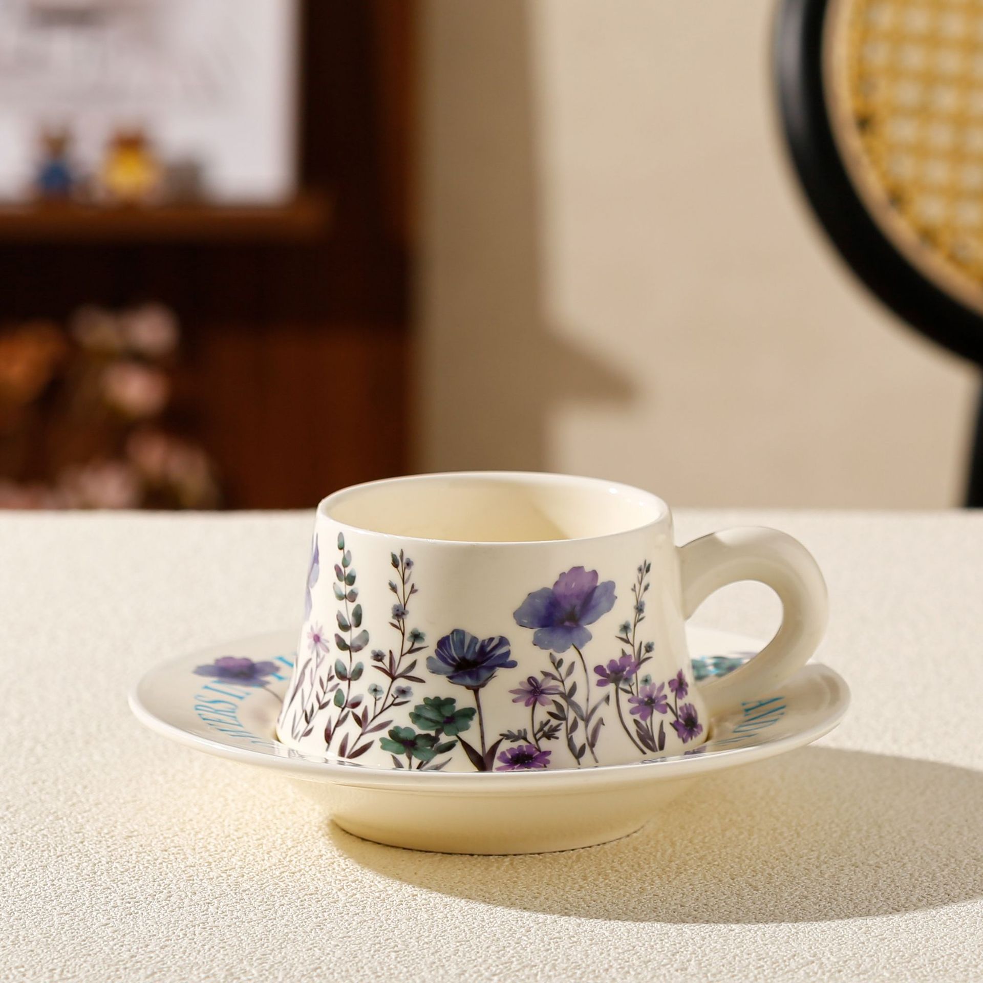 V888-ELOSUNG29158-202505231111-00 Vintage Floral Ceramic Coffee Cup & Saucer Set(White disc - purple flowers) - Image 1