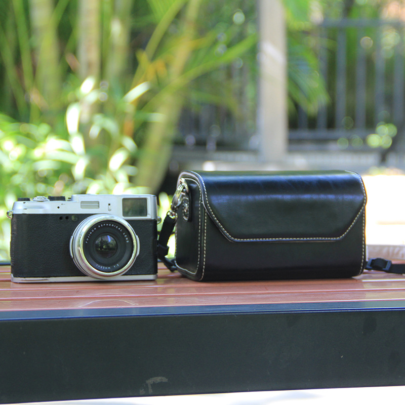 V888-ELOSUNG33038-202505261521-00 Black PU Leather Camera Bag for Fujifilm X Canon G Olympus PEN - Compact Vintage Design - Image 1
