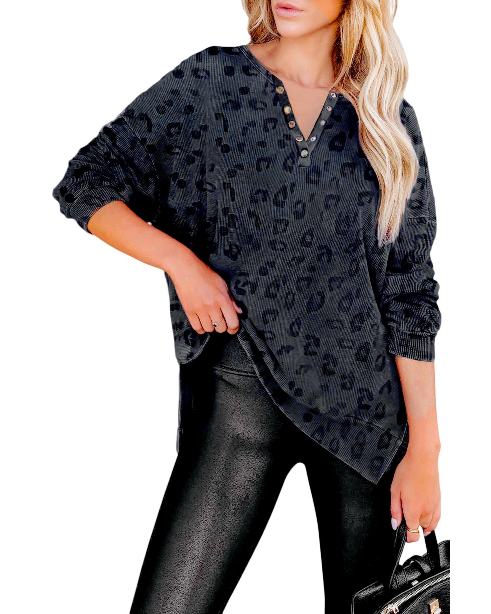 V539-AZEXDC25314812-11-S-202506191727-00 Gray Leopard Print Button Split Neck Waffle Sweatshirt - S - Image 1