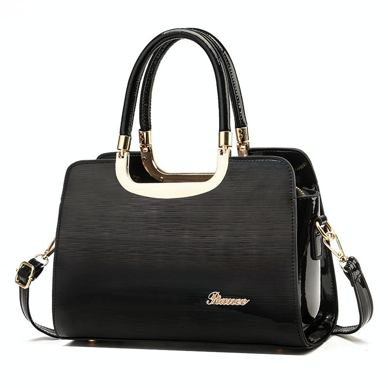 V562-C1051232060DBT-202508281730-00 Large Capacity Leather Commuter Handbag - Bright - Black - Image 1