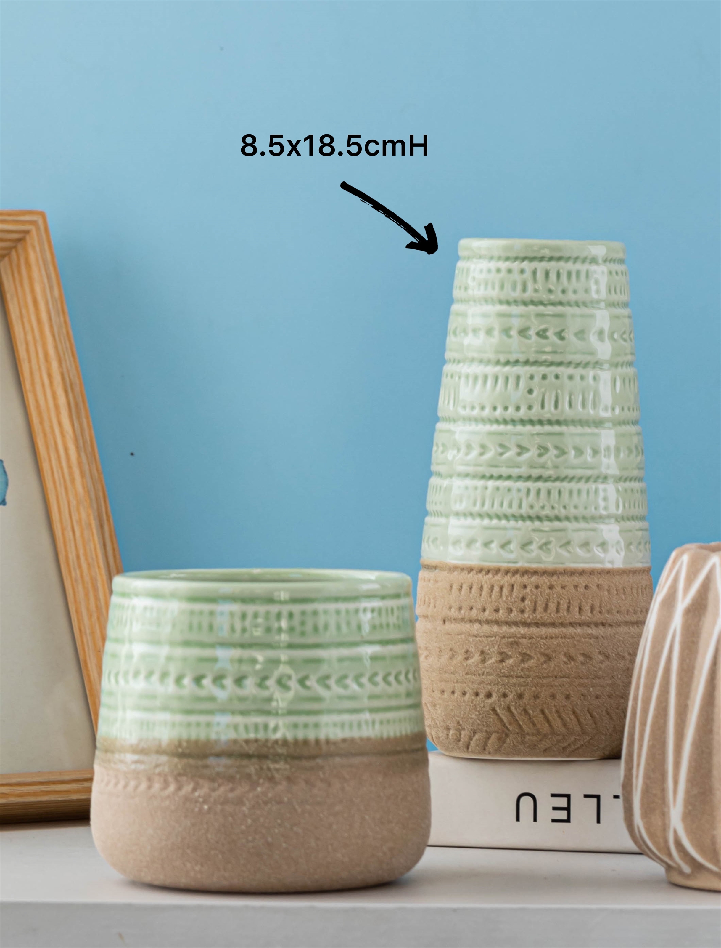 V637-CVA32557-202508251953-00 Set 2 Two Tone Mint Ceramic Vase Flower 18cm - Image 1