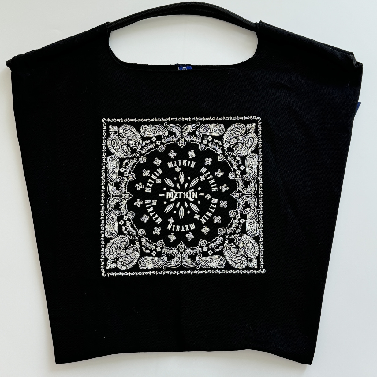 V888-ELOSUNG29730-202506190721-00 Printed Canvas Tote Bag - Water-Resistant, Large Capacity Shoulder Bag with Intricate Pattern(Black datura flower) - Image 1