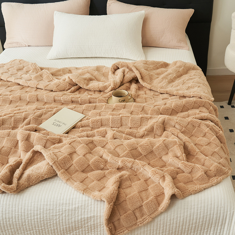 V888-ELOSUNG32602-202506241017-00 200*230CM Khaki Ultra-Soft Waffle Textured Plush Fleece Blanket - Large Cozy All-Season Throw for Bed & Sofa - Image 1