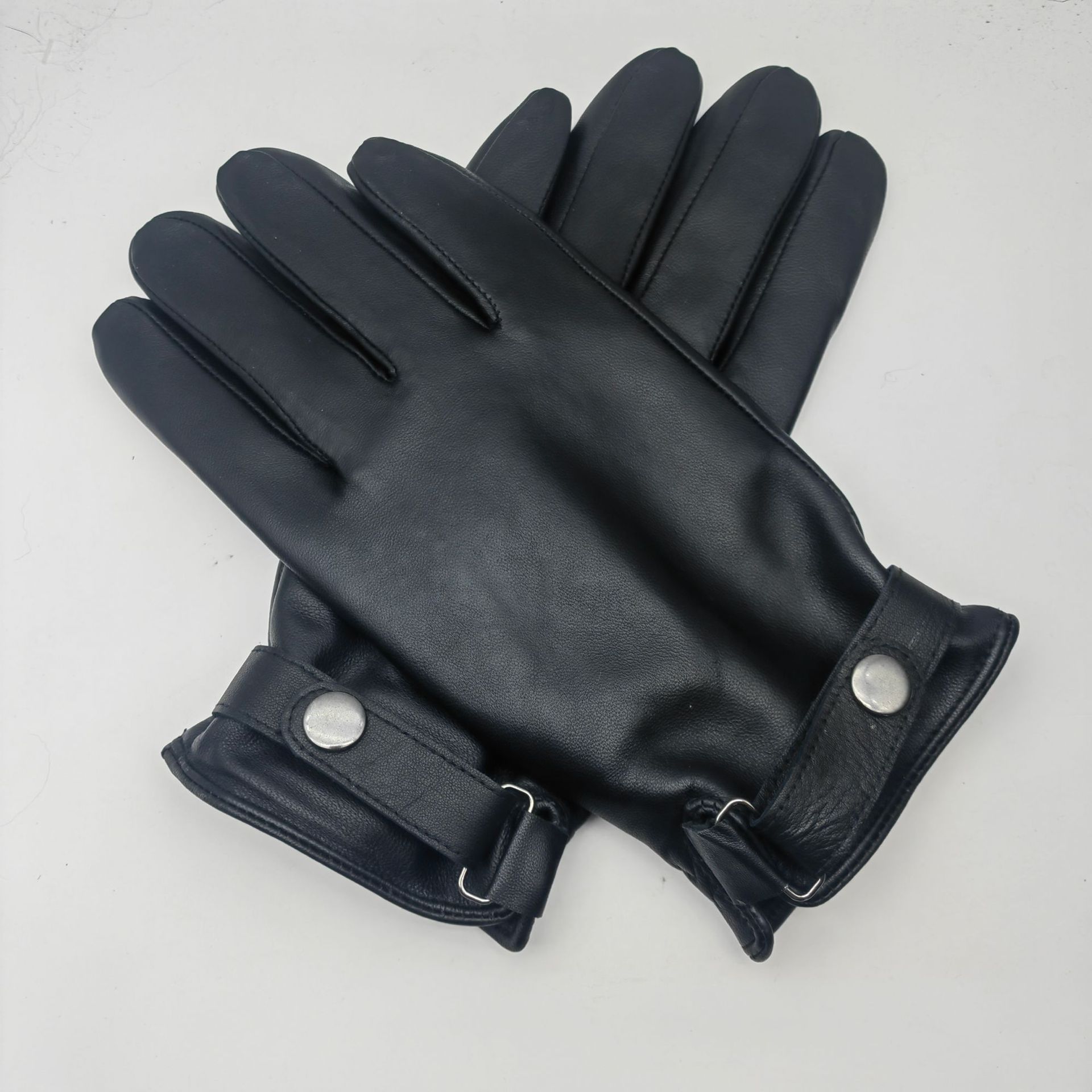 V888-ELOSUNG33791-202508191030-00 M Black Premium Men's Genuine Sheepskin Leather Driving & Cycling Gloves - Image 1